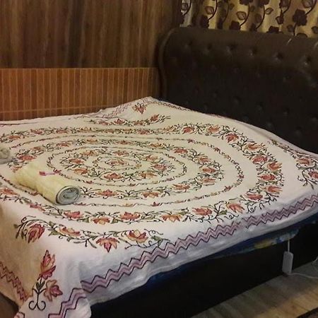Blooming Dale Hotel Srīnagar Dış mekan fotoğraf