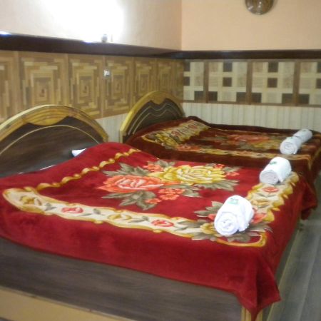 Blooming Dale Hotel Srīnagar Dış mekan fotoğraf
