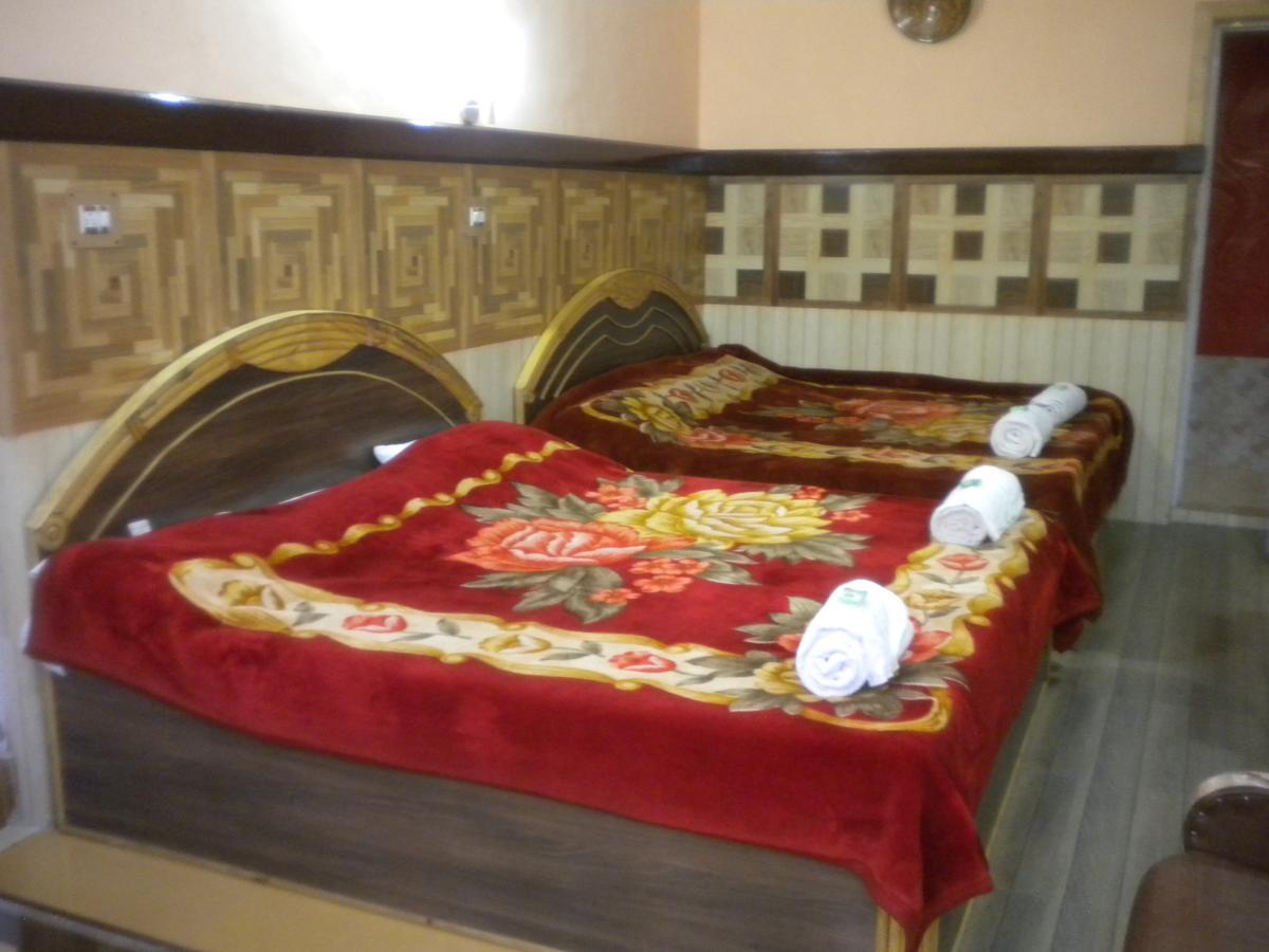 Blooming Dale Hotel Srīnagar Dış mekan fotoğraf