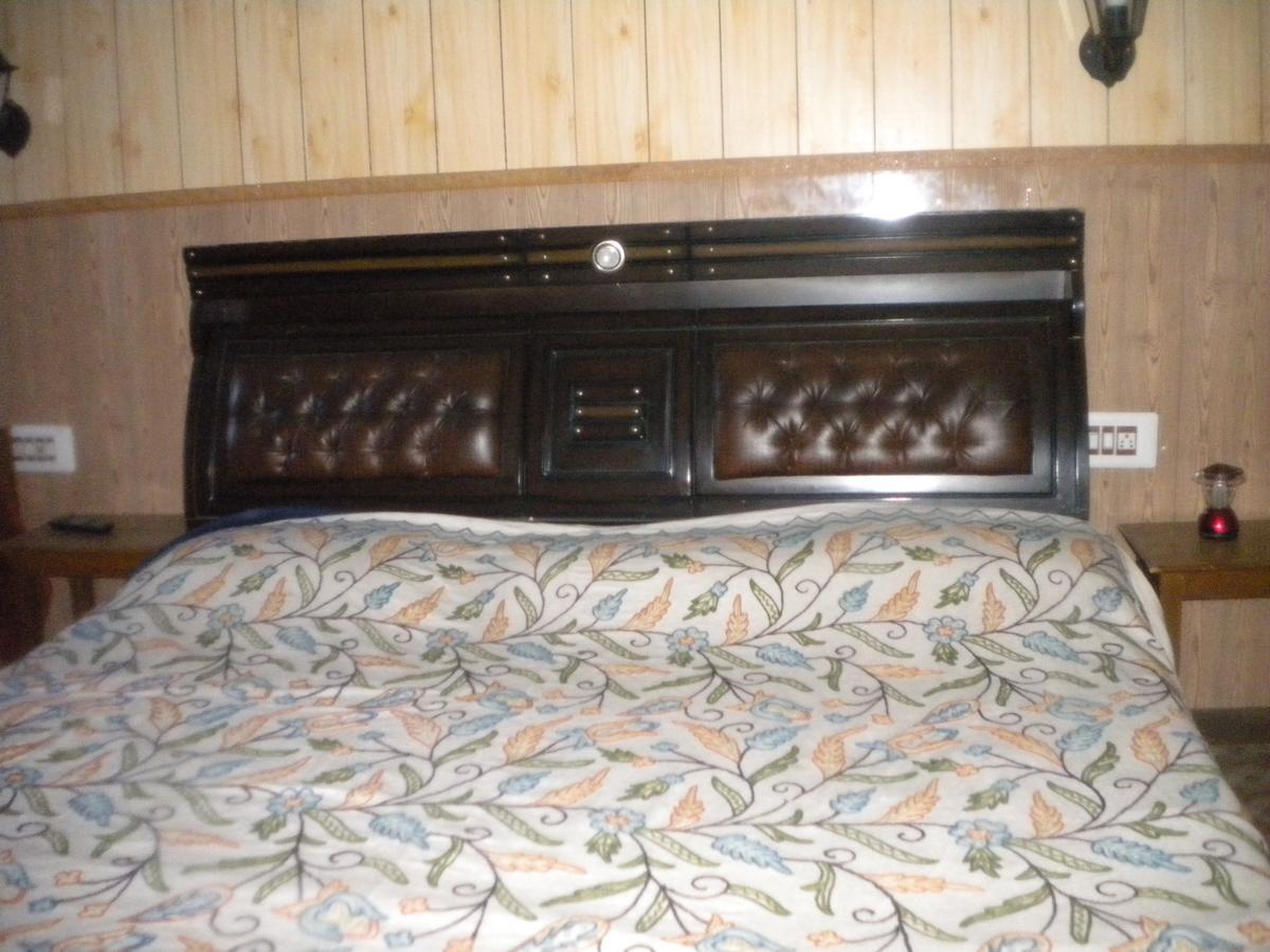 Blooming Dale Hotel Srīnagar Dış mekan fotoğraf