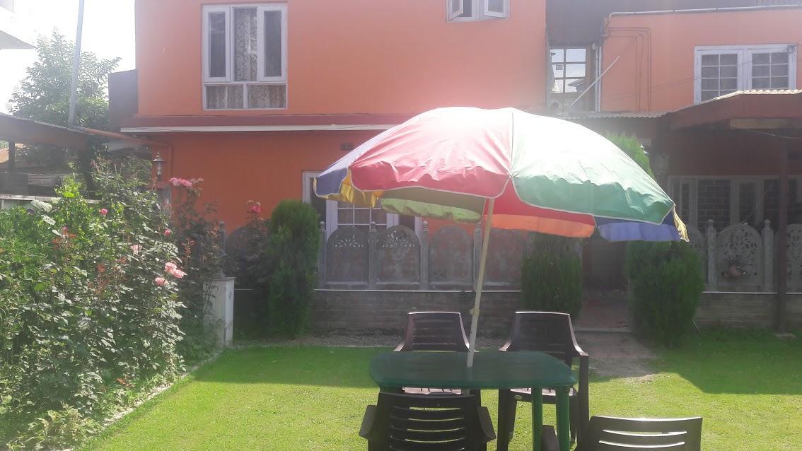 Blooming Dale Hotel Srīnagar Dış mekan fotoğraf